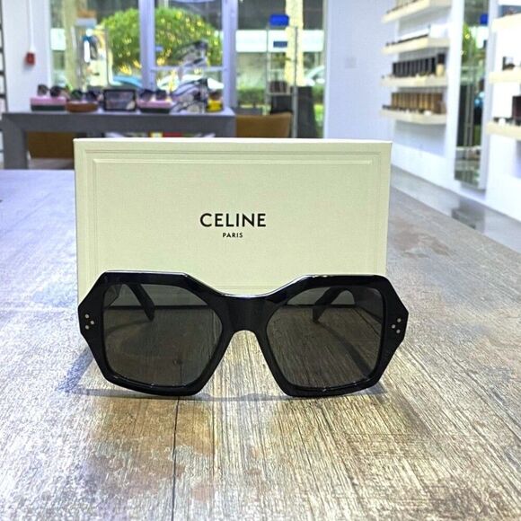 CELINE CL40104I-01A SUNGLASSES - Picture 2 of 5